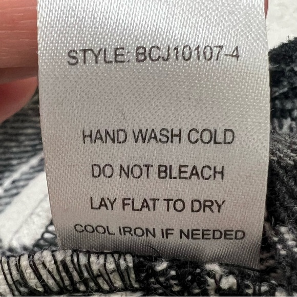 LA Hearts PacSun Plaid Shacket Black White Flannel Shirt Jacket Oversized M/L - Picture 15 of 15